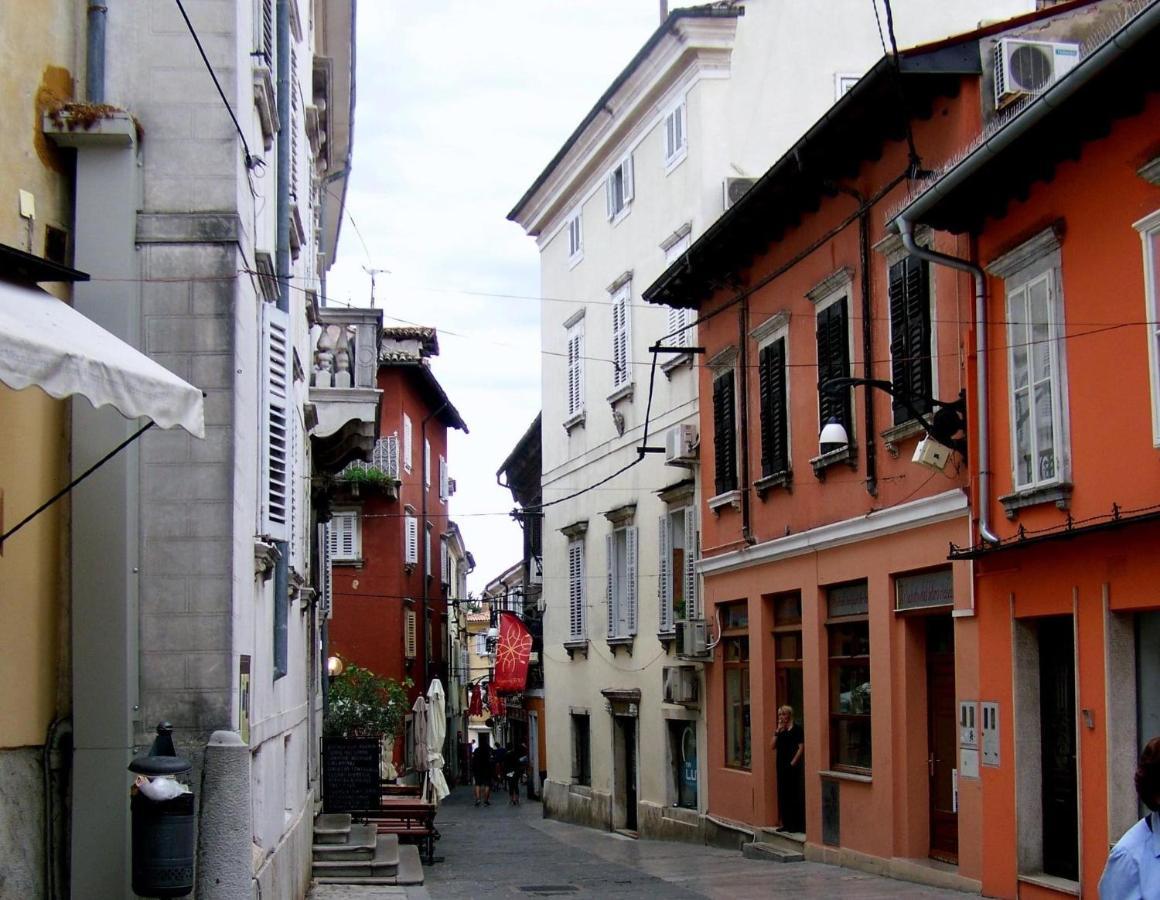 Apartment Happy Casa Oldtown Boutique Koper